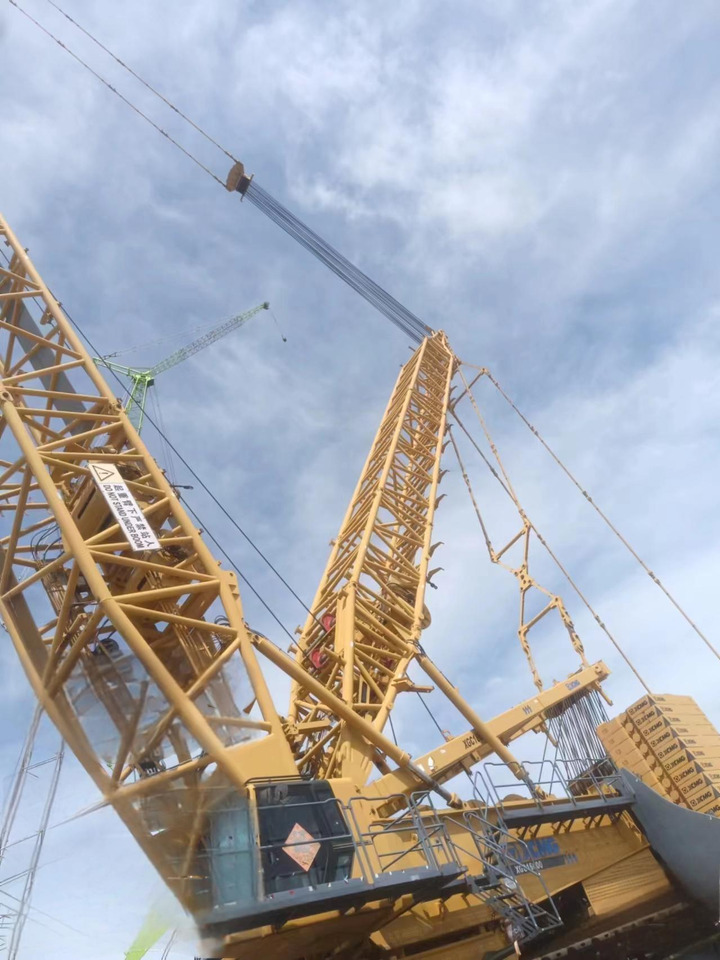 XCMG Manufacturer Second Hand Large Knuckle Boom Crane 1250 Ton XGC16000 Used Crawler Crane For Sale - Pásový jeřáb: obrázek 3 XCMG Manufacturer Second Hand Large Knuckle Boom Crane 1250 Ton XGC16000 Used Crawler Crane For Sale - Pásový jeřáb: obrázek 3