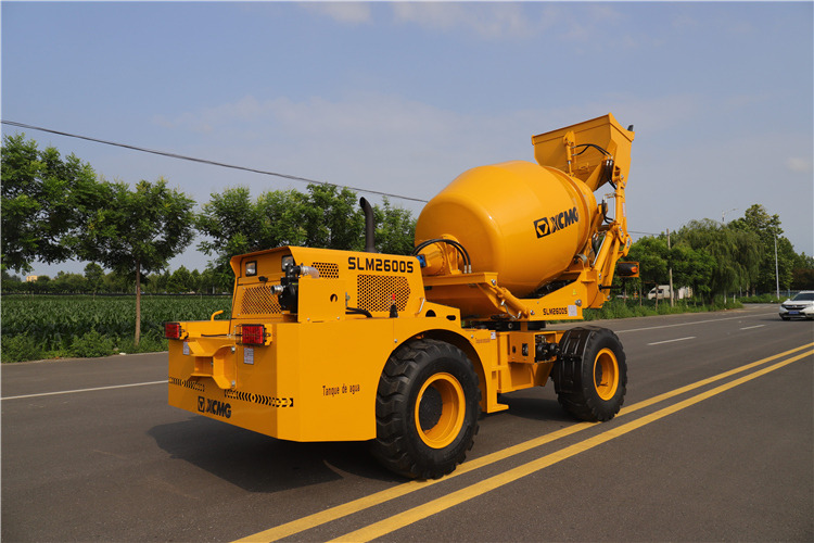 XCMG Mini Self Loading 2.6m3 Concrete Mixer Truck Price List - Autodomíchávač: obrázek 3 XCMG Mini Self Loading 2.6m3 Concrete Mixer Truck Price List - Autodomíchávač: obrázek 3