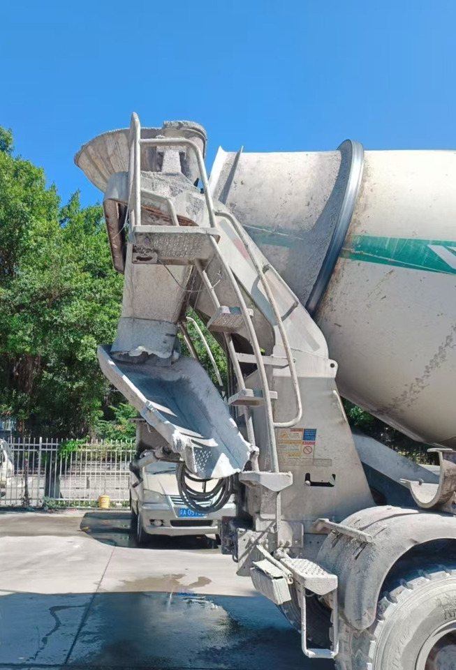 XCMG Official 12cbm Concrete Mixer Drum G4804D Used Mobile Concrete Mixers Truck For Sale - Autodomíchávač: obrázek 5 XCMG Official 12cbm Concrete Mixer Drum G4804D Used Mobile Concrete Mixers Truck For Sale - Autodomíchávač: obrázek 5