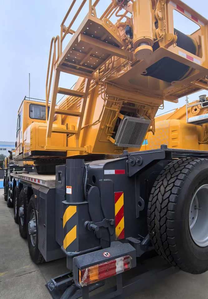 XCMG Official 130 ton Used Mobile Crane XCT130_1 Hydraulic Crane Price List - Autojeřáb: obrázek 2 XCMG Official 130 ton Used Mobile Crane XCT130_1 Hydraulic Crane Price List - Autojeřáb: obrázek 2