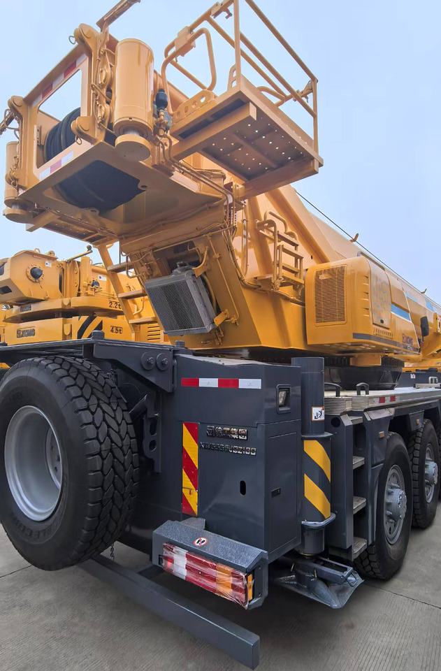 XCMG Official 130 ton Used Mobile Crane XCT130_1 Hydraulic Crane Price List - Autojeřáb: obrázek 3 XCMG Official 130 ton Used Mobile Crane XCT130_1 Hydraulic Crane Price List - Autojeřáb: obrázek 3