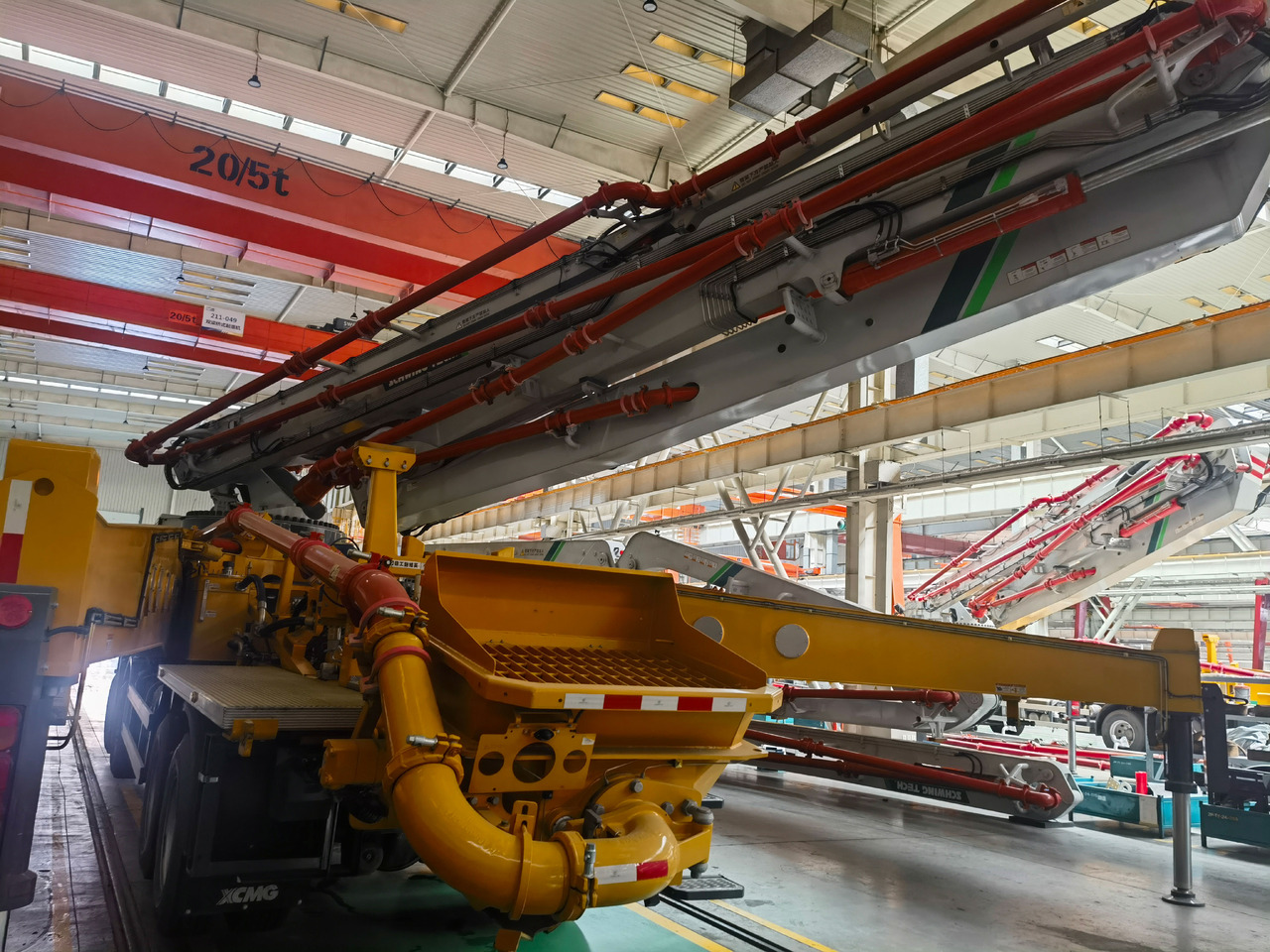 XCMG Official 60m Concrete Pump Machine HB60V Used Concrete Pump Truck For Sale - Autočerpadlo: obrázek 4 XCMG Official 60m Concrete Pump Machine HB60V Used Concrete Pump Truck For Sale - Autočerpadlo: obrázek 4