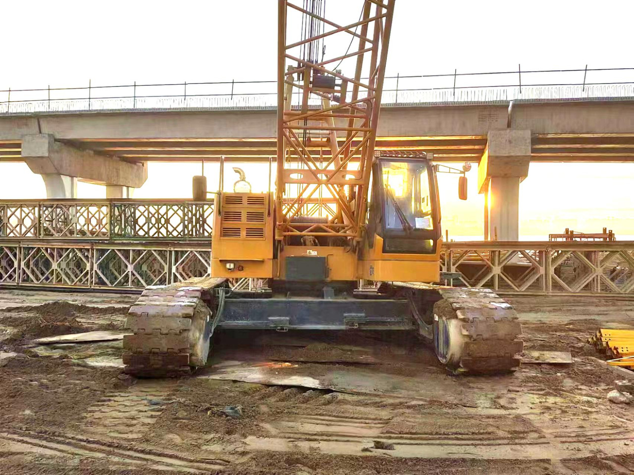 XCMG Official 75 Ton Mechanical Crawler Crane XGC75 Used Hydraulic Mobile Crane Hot Sale - Pásový jeřáb: obrázek 2 XCMG Official 75 Ton Mechanical Crawler Crane XGC75 Used Hydraulic Mobile Crane Hot Sale - Pásový jeřáb: obrázek 2