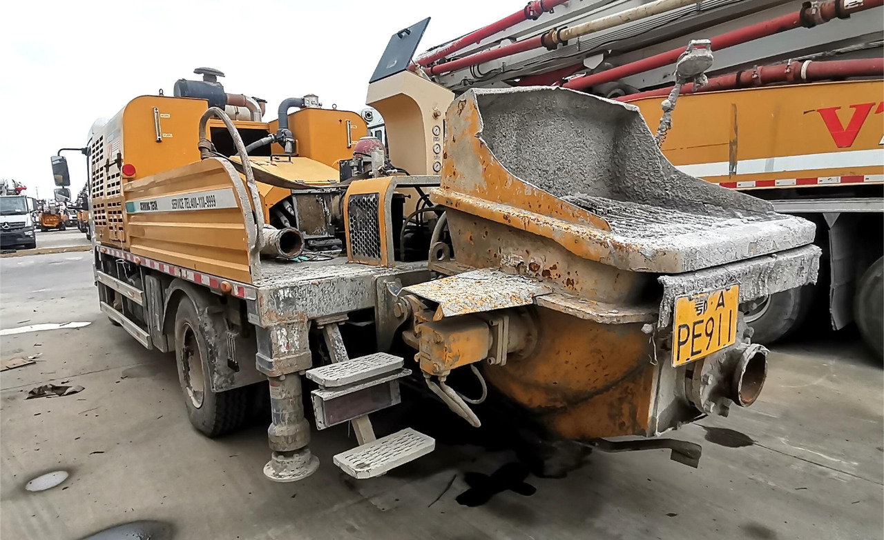 XCMG Official Construction Building Machine HBC10022V Used Truck Mounted Line Concrete Pump Price - Betonářská technika: obrázek 3 XCMG Official Construction Building Machine HBC10022V Used Truck Mounted Line Concrete Pump Price - Betonářská technika: obrázek 3