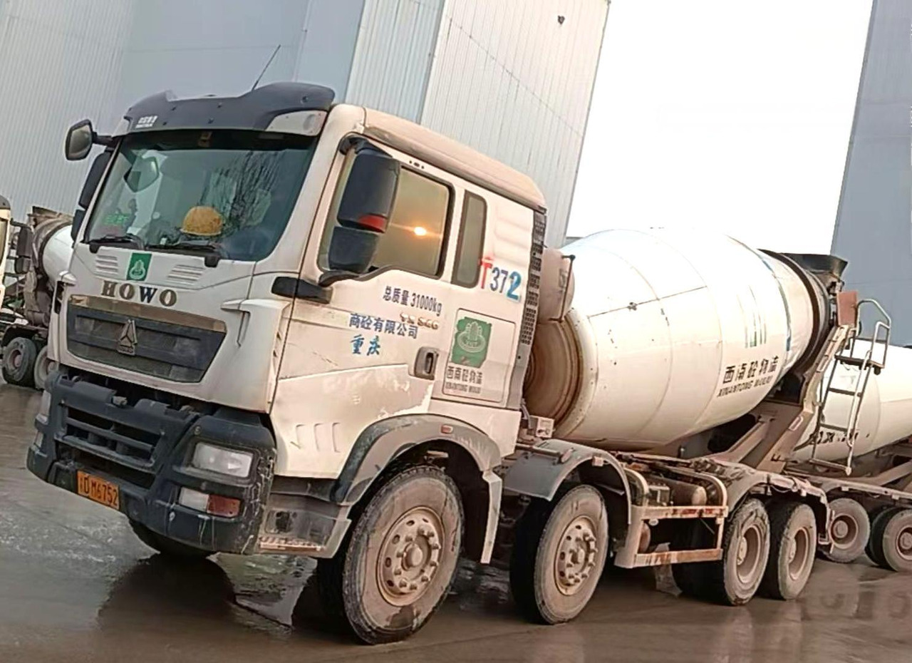 XCMG Official G4804B Second Hand Mobile Concrete Mixer Truck 12m³ Construction Cement Mixer - Autodomíchávač: obrázek 2 XCMG Official G4804B Second Hand Mobile Concrete Mixer Truck 12m³ Construction Cement Mixer - Autodomíchávač: obrázek 2