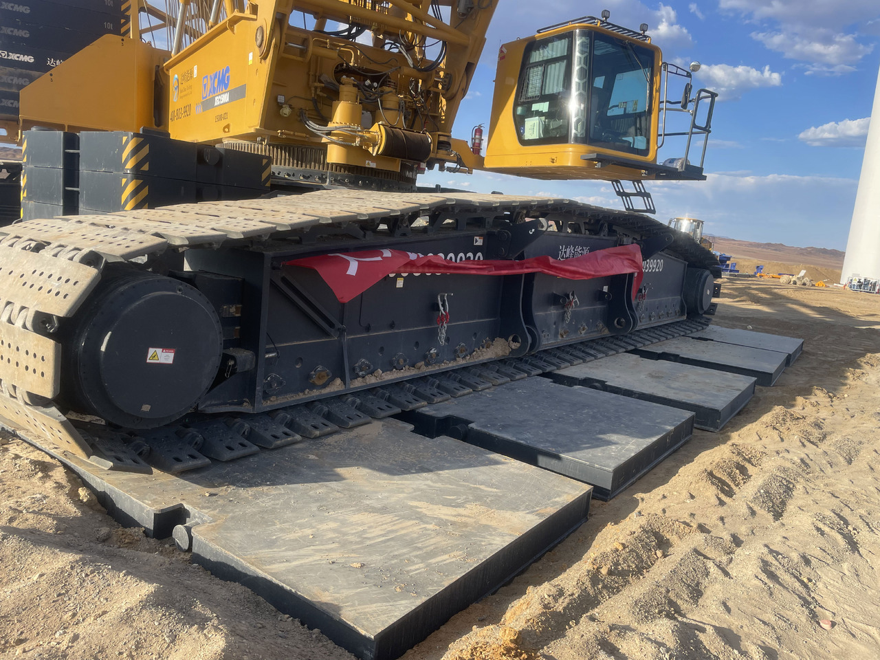 XCMG Official Heavy Duty Used Hydraulic Crane 1000 Ton XGC15000A Lattice Boom Tracked Crane Price - Pásový jeřáb: obrázek 4 XCMG Official Heavy Duty Used Hydraulic Crane 1000 Ton XGC15000A Lattice Boom Tracked Crane Price - Pásový jeřáb: obrázek 4