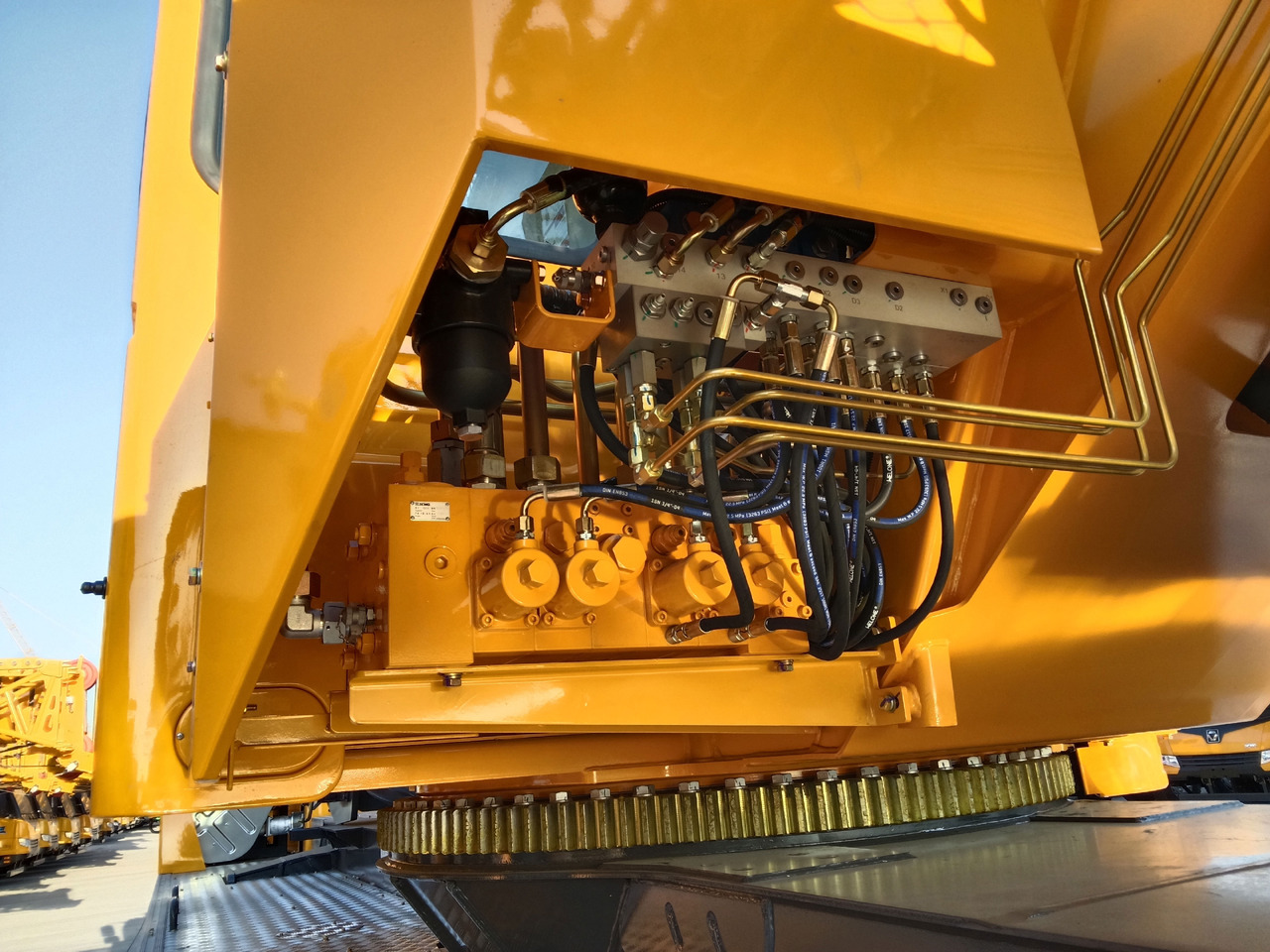 XCMG Official QY50K5D_2 Used Mobile Hydraulic Crane 50Ton Hydraulic Lifting Crane Hot Sale - Autojeřáb: obrázek 4 XCMG Official QY50K5D_2 Used Mobile Hydraulic Crane 50Ton Hydraulic Lifting Crane Hot Sale - Autojeřáb: obrázek 4