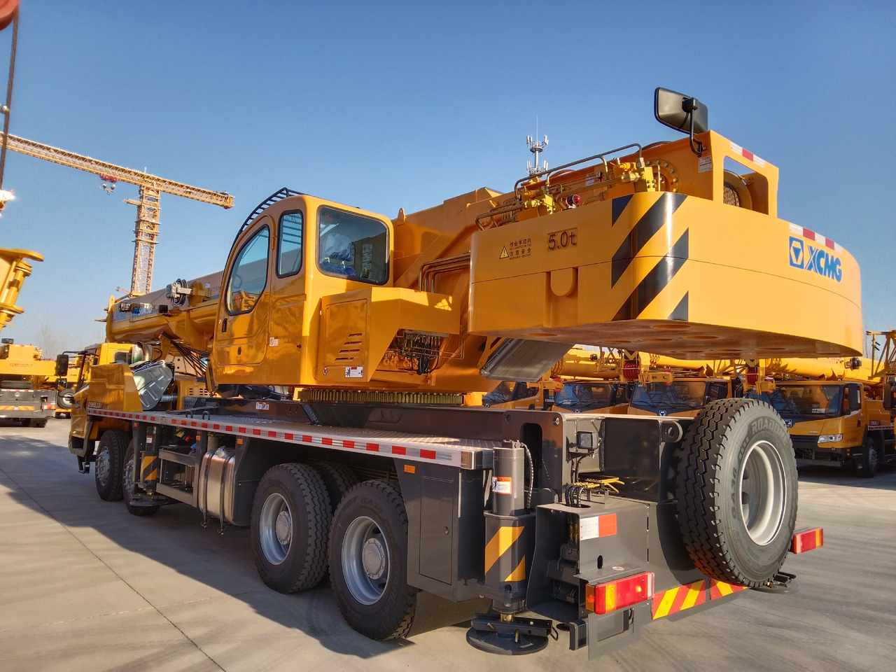 XCMG Official QY50K5D_2 Used Mobile Hydraulic Crane 50Ton Hydraulic Lifting Crane Hot Sale - Autojeřáb: obrázek 3 XCMG Official QY50K5D_2 Used Mobile Hydraulic Crane 50Ton Hydraulic Lifting Crane Hot Sale - Autojeřáb: obrázek 3
