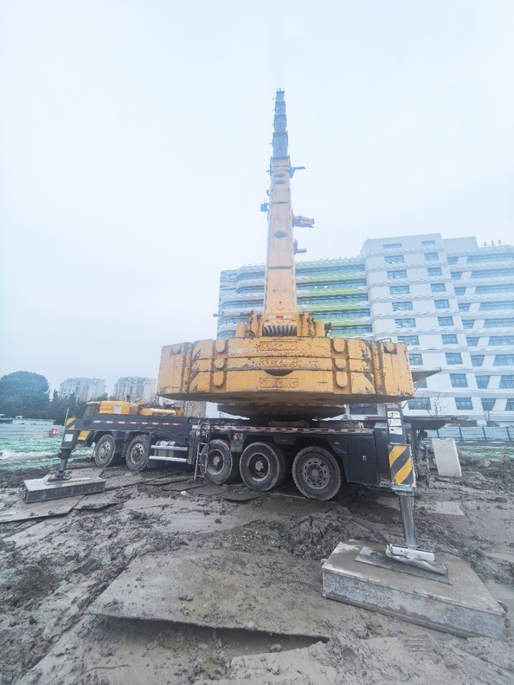 XCMG Official Second Hand 100 Ton Truck Crane XCT100 Hydraulic Crane Price - Autojeřáb: obrázek 3 XCMG Official Second Hand 100 Ton Truck Crane XCT100 Hydraulic Crane Price - Autojeřáb: obrázek 3