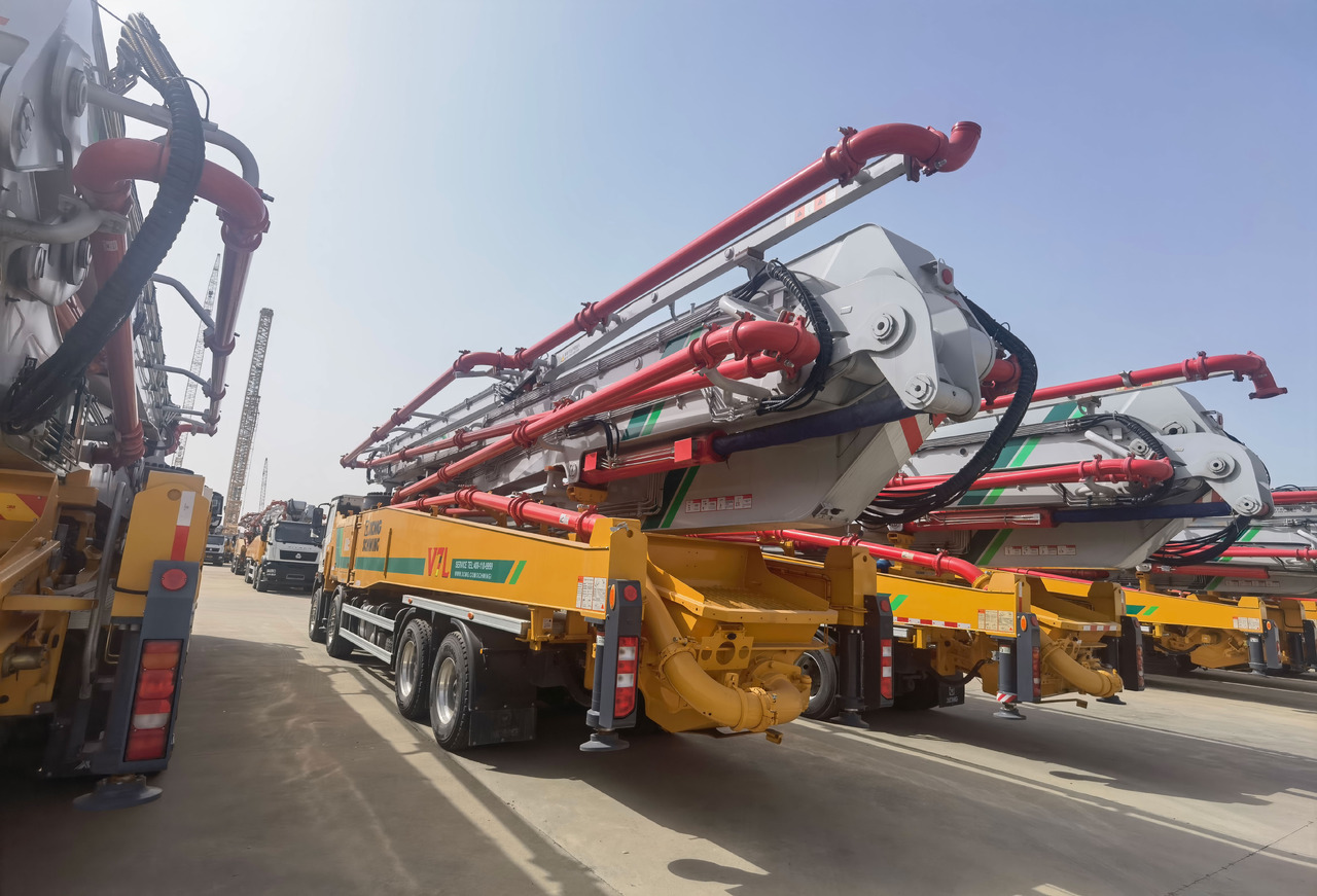 Autočerpadlo XCMG Official Second Hand 62m Concrete Boom Pump HB62V Truck Mounted Concrete Pump For Sale: obrázek 7