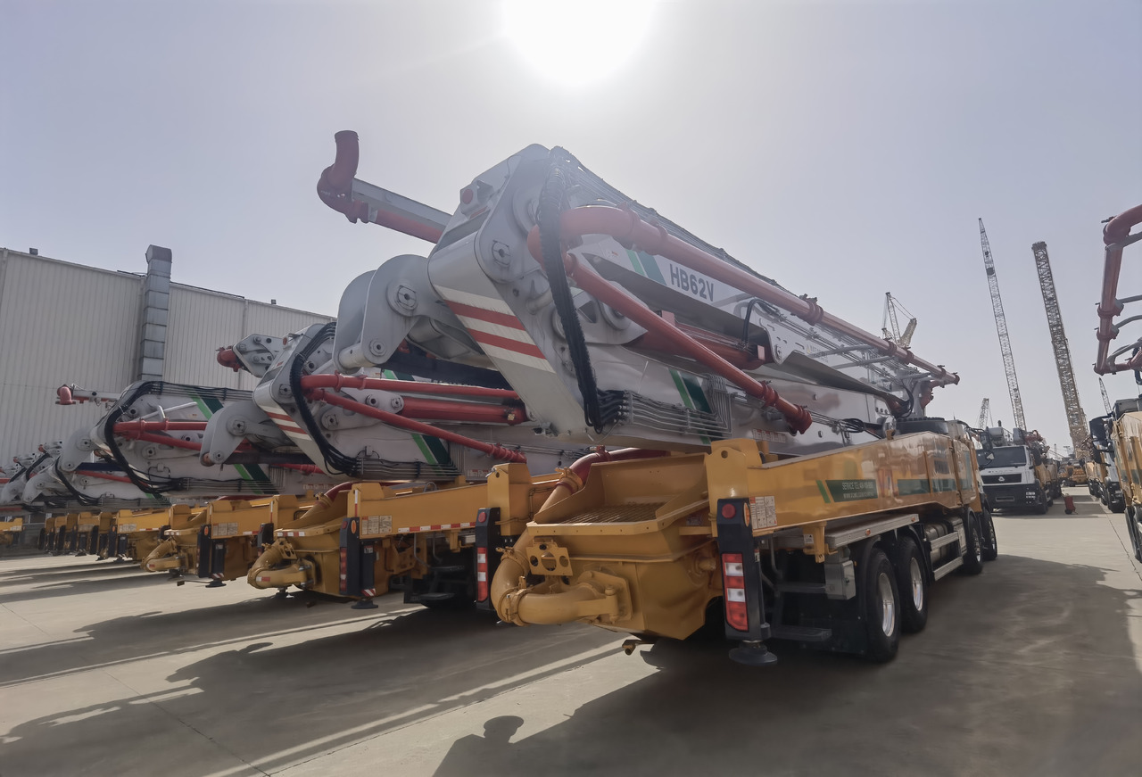 Autočerpadlo XCMG Official Second Hand 62m Concrete Boom Pump HB62V Truck Mounted Concrete Pump For Sale: obrázek 8