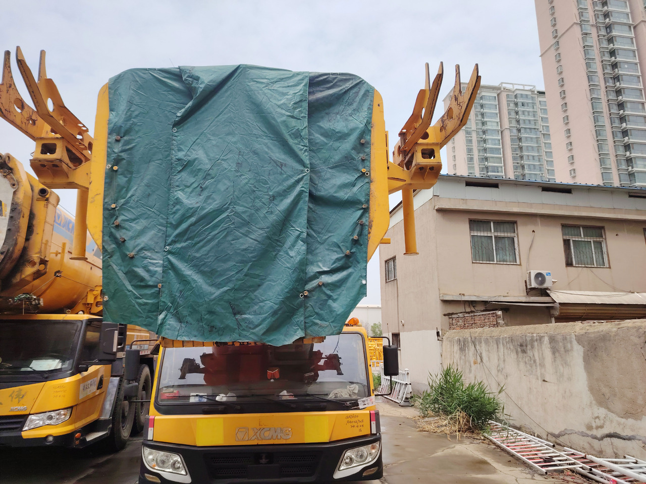 XCMG Official Second Hand Construction Big Crane QAY650A 650 Tons All Terrain Cranes With Good Condition - Univerzální autojeřáb: obrázek 4 XCMG Official Second Hand Construction Big Crane QAY650A 650 Tons All Terrain Cranes With Good Condition - Univerzální autojeřáb: obrázek 4