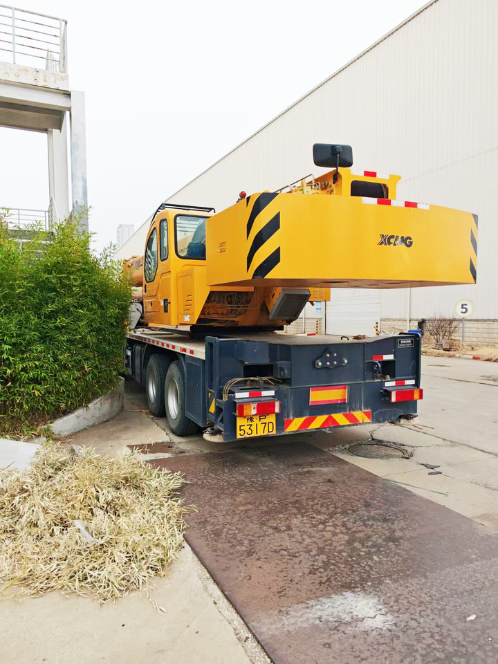 XCMG Official Second Hand Mobile Crane 25 Ton QY25K5D-5 Used Truck Cranes Price - Autojeřáb: obrázek 4 XCMG Official Second Hand Mobile Crane 25 Ton QY25K5D-5 Used Truck Cranes Price - Autojeřáb: obrázek 4