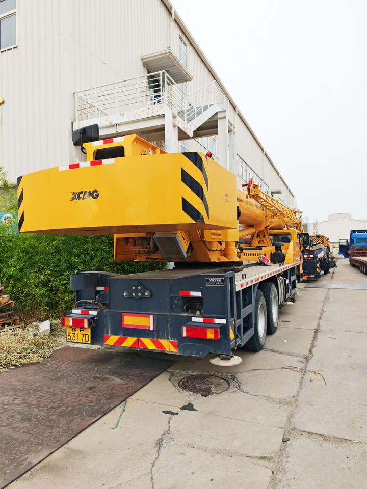 XCMG Official Second Hand Mobile Crane 25 Ton QY25K5D-5 Used Truck Cranes Price - Autojeřáb: obrázek 3 XCMG Official Second Hand Mobile Crane 25 Ton QY25K5D-5 Used Truck Cranes Price - Autojeřáb: obrázek 3