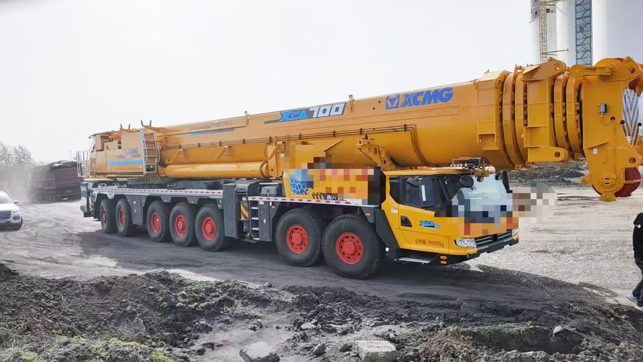 XCMG Official Second Hand Mobile Truck Crane XCA700 All Terrain Cranes With High Quality - Univerzální autojeřáb: obrázek 5 XCMG Official Second Hand Mobile Truck Crane XCA700 All Terrain Cranes With High Quality - Univerzální autojeřáb: obrázek 5