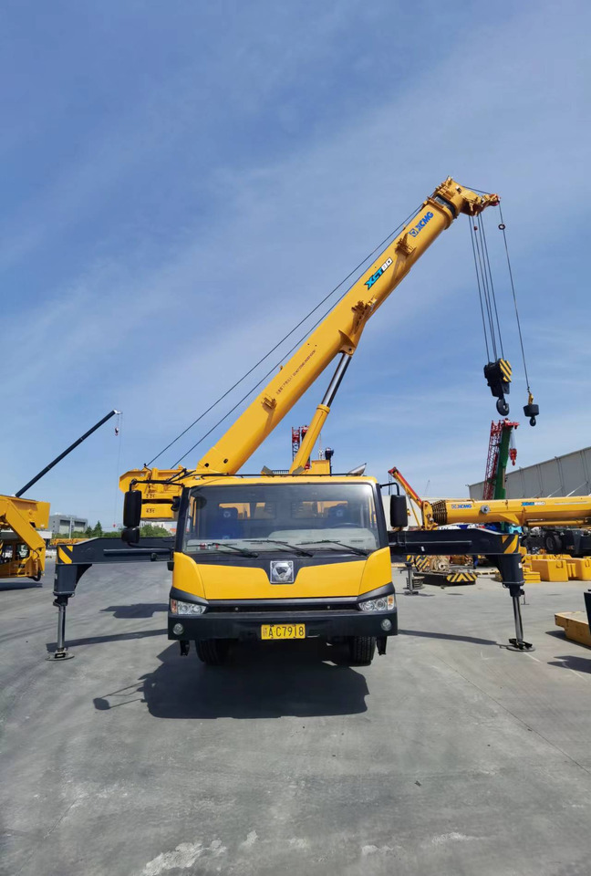 XCMG Official Second Hand QY50KA 50 Ton Hydraulic Truck Crane Price For Sale - Autojeřáb: obrázek 2 XCMG Official Second Hand QY50KA 50 Ton Hydraulic Truck Crane Price For Sale - Autojeřáb: obrázek 2
