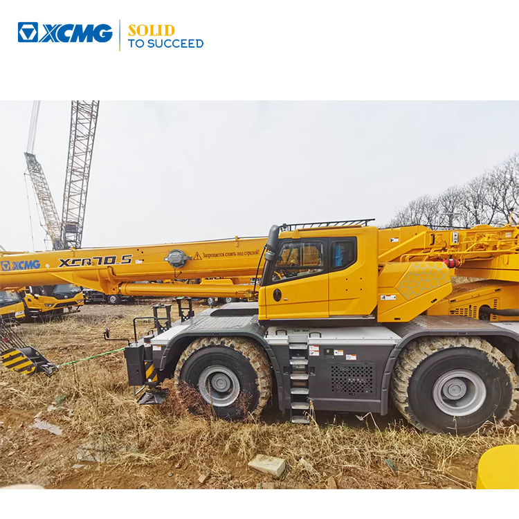 XCMG Official Second Hand Rough Terrain Cranes XCR70_S 70t Truck Crane Price For Sale - Terénní jeřáb: obrázek 1 XCMG Official Second Hand Rough Terrain Cranes XCR70_S 70t Truck Crane Price For Sale - Terénní jeřáb: obrázek 1