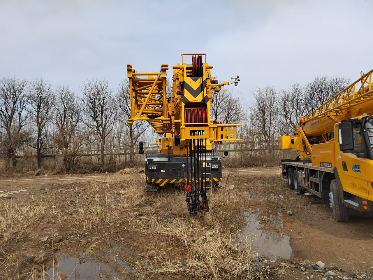 XCMG Official Second Hand Rough Terrain Cranes XCR70_S 70t Truck Crane Price For Sale - Terénní jeřáb: obrázek 3 XCMG Official Second Hand Rough Terrain Cranes XCR70_S 70t Truck Crane Price For Sale - Terénní jeřáb: obrázek 3