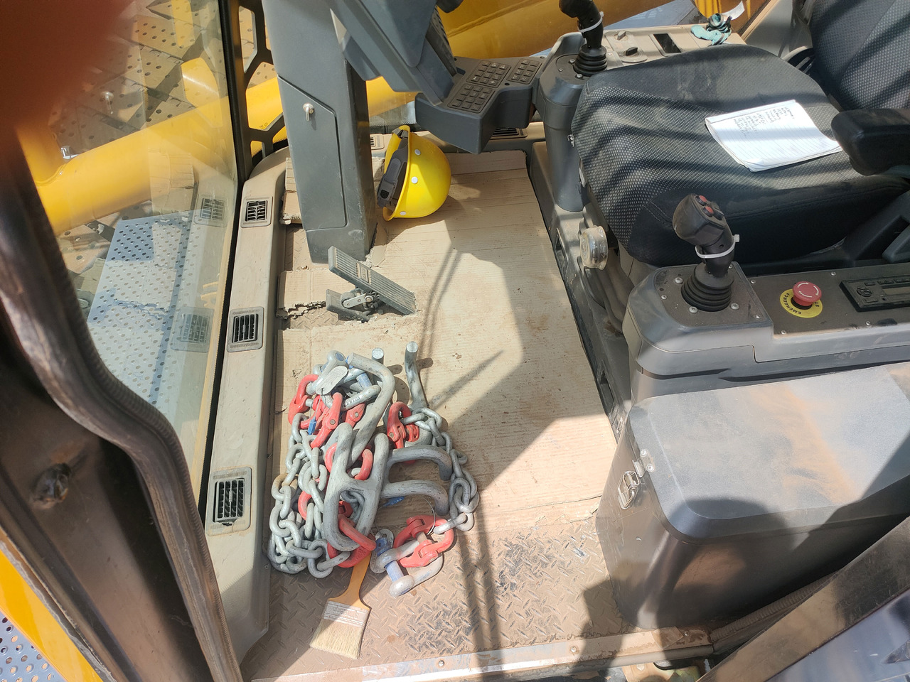 XCMG Official Used Construction Crane XGC800A 800 Ton Mobile Crawler Crane Hot Sale - Pásový jeřáb: obrázek 5 XCMG Official Used Construction Crane XGC800A 800 Ton Mobile Crawler Crane Hot Sale - Pásový jeřáb: obrázek 5