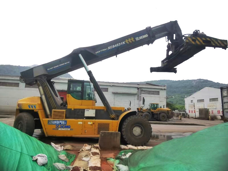XCMG Official Used Mobile Reach Stacker 45 Tons XCS4531K For Container Price List - Reach stacker: obrázek 5 XCMG Official Used Mobile Reach Stacker 45 Tons XCS4531K For Container Price List - Reach stacker: obrázek 5