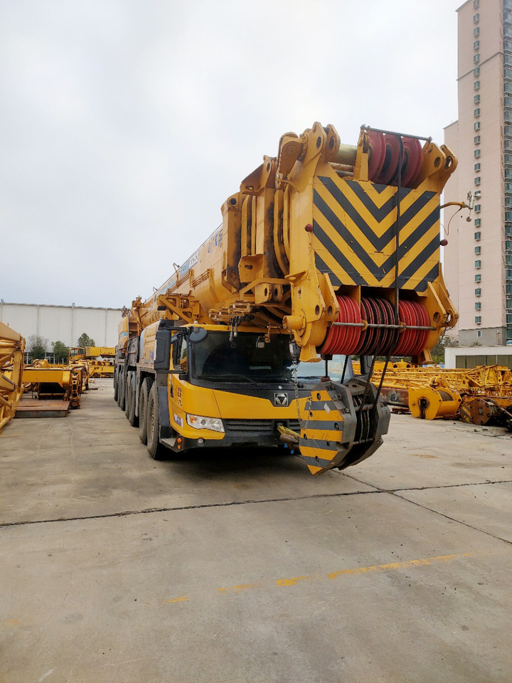 XCMG Official Used Truck Cranes XCA600 600 Ton Hydraulic All Terrain Crane For Sale - Univerzální autojeřáb: obrázek 2 XCMG Official Used Truck Cranes XCA600 600 Ton Hydraulic All Terrain Crane For Sale - Univerzální autojeřáb: obrázek 2