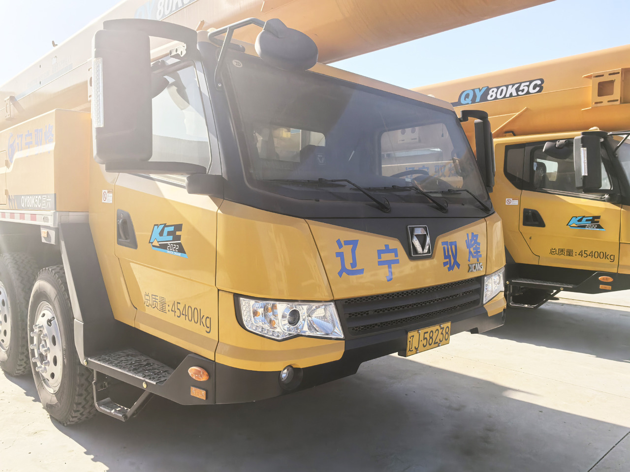 XCMG Official Used Truck-mounted Cranes QY80K5C 80Ton Mobile Cranes Price List - Autojeřáb: obrázek 5 XCMG Official Used Truck-mounted Cranes QY80K5C 80Ton Mobile Cranes Price List - Autojeřáb: obrázek 5