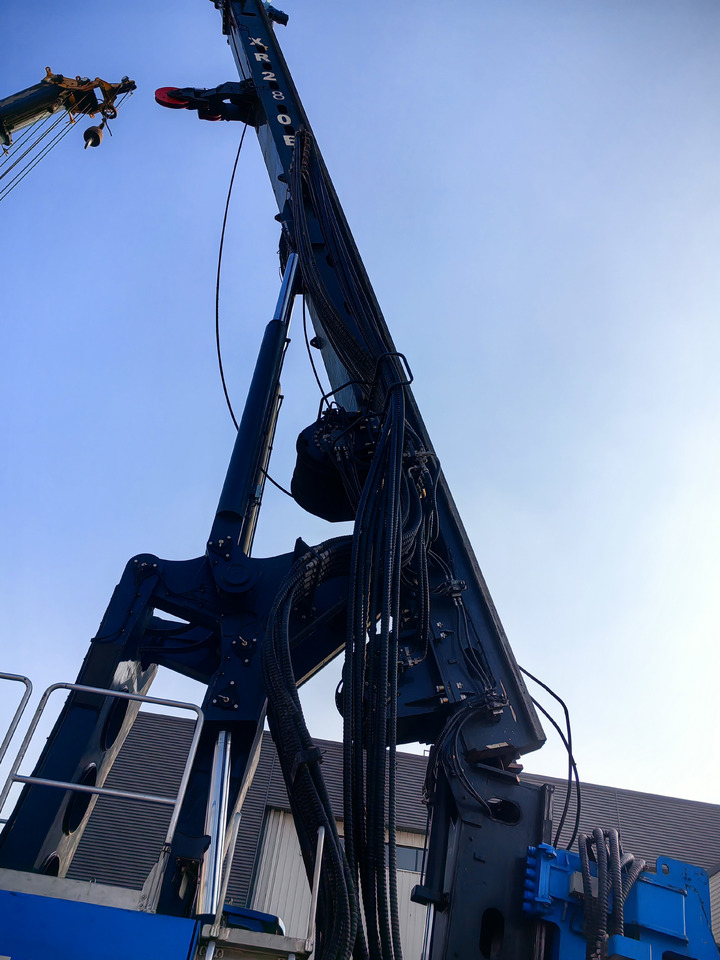 XCMG Official Used rotary drilling rig XR240E 80m Hydraulic Piling Rig Machine For Sale - Vrtná souprava: obrázek 5 XCMG Official Used rotary drilling rig XR240E 80m Hydraulic Piling Rig Machine For Sale - Vrtná souprava: obrázek 5