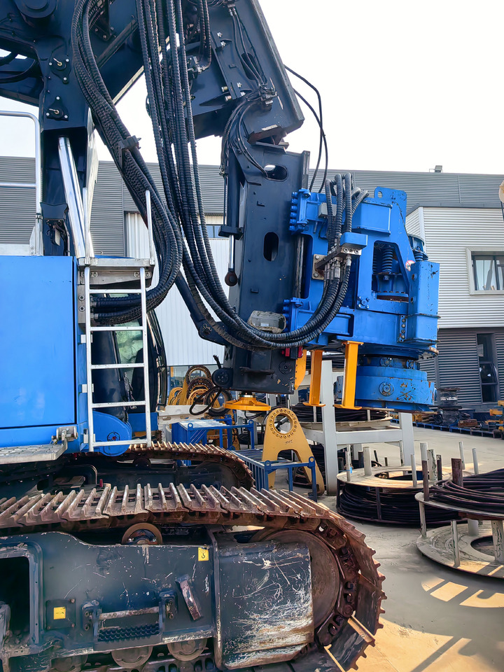 XCMG Official Used rotary drilling rig XR240E 80m Hydraulic Piling Rig Machine For Sale - Vrtná souprava: obrázek 4 XCMG Official Used rotary drilling rig XR240E 80m Hydraulic Piling Rig Machine For Sale - Vrtná souprava: obrázek 4