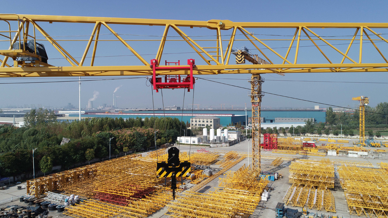 XCMG Official XGT6515B-10S 10Ton 60-meter Construction Buliding Flat Top Tower Crane In Stock - Věžový jeřáb: obrázek 3 XCMG Official XGT6515B-10S 10Ton 60-meter Construction Buliding Flat Top Tower Crane In Stock - Věžový jeřáb: obrázek 3