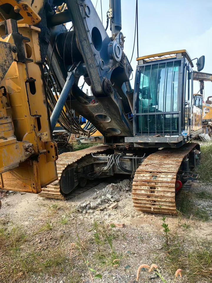 XCMG Official XR160E 56m Depth Hydraulic Borehole Drilling Rig Machine Rotary Piling - Vrtná souprava: obrázek 4 XCMG Official XR160E 56m Depth Hydraulic Borehole Drilling Rig Machine Rotary Piling - Vrtná souprava: obrázek 4