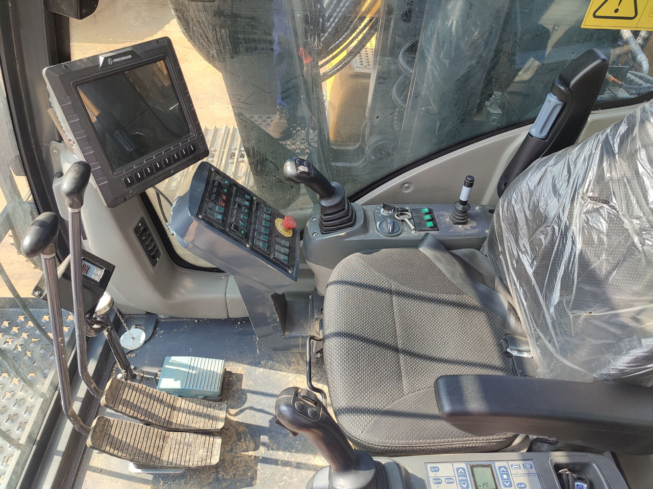 Vrtná souprava XCMG Official XR160E 56m Used Mini Rotary Drill Rig Piling Drilling Machine for sale: obrázek 6 Vrtná souprava XCMG Official XR160E 56m Used Mini Rotary Drill Rig Piling Drilling Machine for sale: obrázek 6