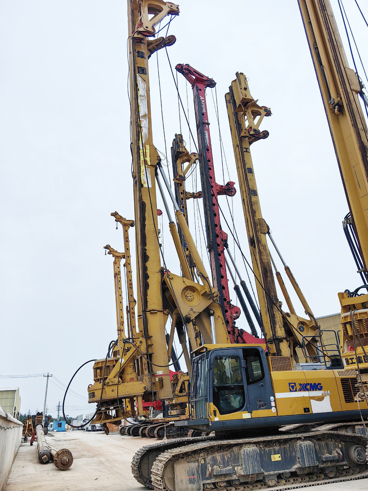 XCMG Offiical Used Rotary Drilling Rigs Drilling Machine XR220D Pile Drilling Rig For Sale - Vrtná souprava: obrázek 2 XCMG Offiical Used Rotary Drilling Rigs Drilling Machine XR220D Pile Drilling Rig For Sale - Vrtná souprava: obrázek 2