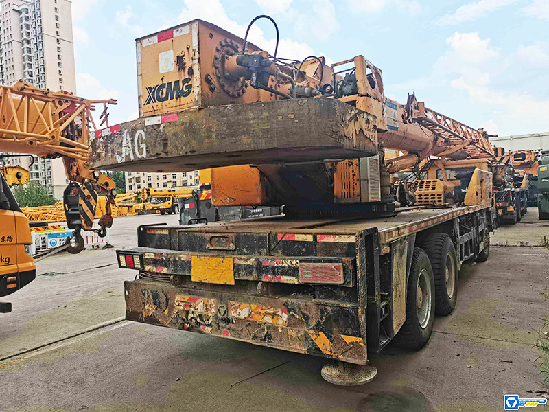 XCMG QY25K-II 25ton 2014 used second hand pickup crane for sale - Autojeřáb: obrázek 3 XCMG QY25K-II 25ton 2014 used second hand pickup crane for sale - Autojeřáb: obrázek 3