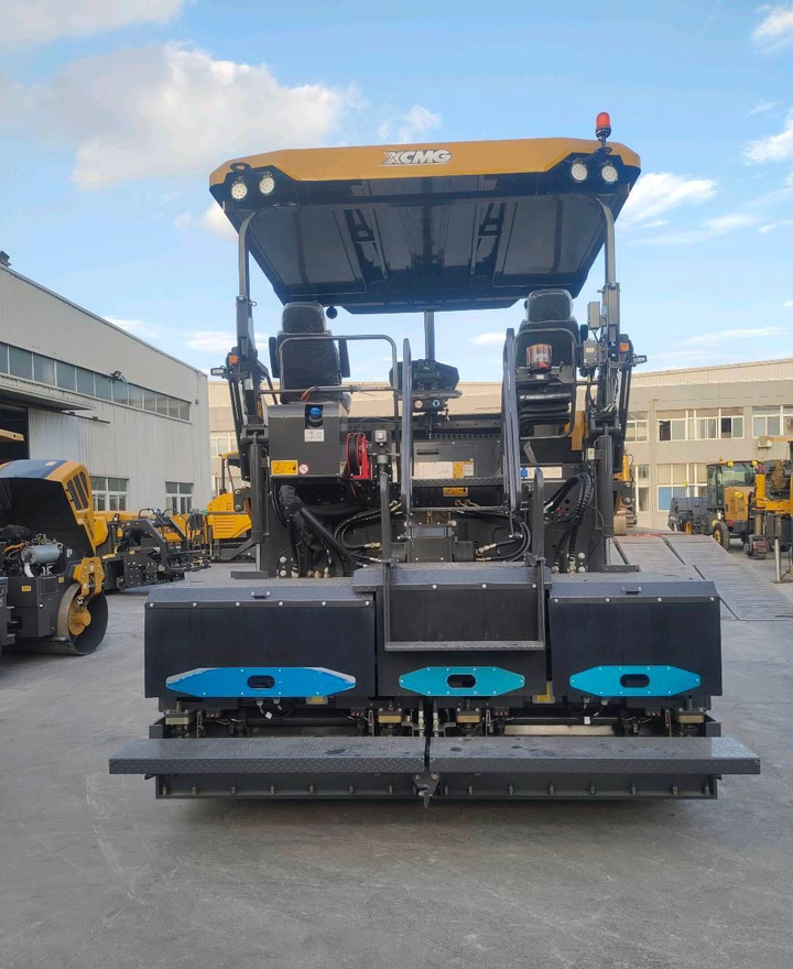XCMG RP905IV used crawler portable concrete asphalt paver price - Finišér: obrázek 2 XCMG RP905IV used crawler portable concrete asphalt paver price - Finišér: obrázek 2