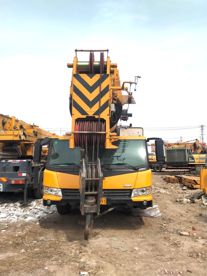 XCMG XCA180L8C 2021 Year Crane Lifting Equipment Used 180 Ton Mobile All Terrain Crane for Sale - Univerzální autojeřáb: obrázek 4 XCMG XCA180L8C 2021 Year Crane Lifting Equipment Used 180 Ton Mobile All Terrain Crane for Sale - Univerzální autojeřáb: obrázek 4