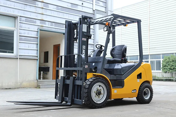 XCMG XCB30 3 ton hydraulic Fork Lift Truck Forklift With Attachments - Vysokozdvižný vozík terénní: obrázek 3 XCMG XCB30 3 ton hydraulic Fork Lift Truck Forklift With Attachments - Vysokozdvižný vozík terénní: obrázek 3