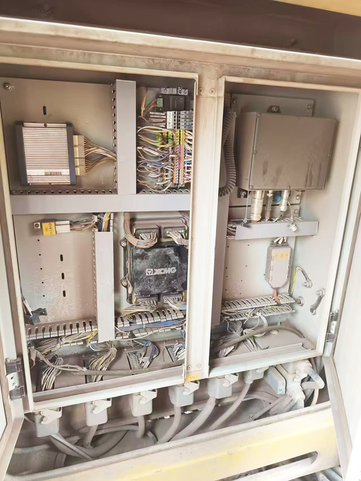 XCMG XGC55 55ton second hand 2021 crane with crawler for sale - Pásový jeřáb: obrázek 4 XCMG XGC55 55ton second hand 2021 crane with crawler for sale - Pásový jeřáb: obrázek 4