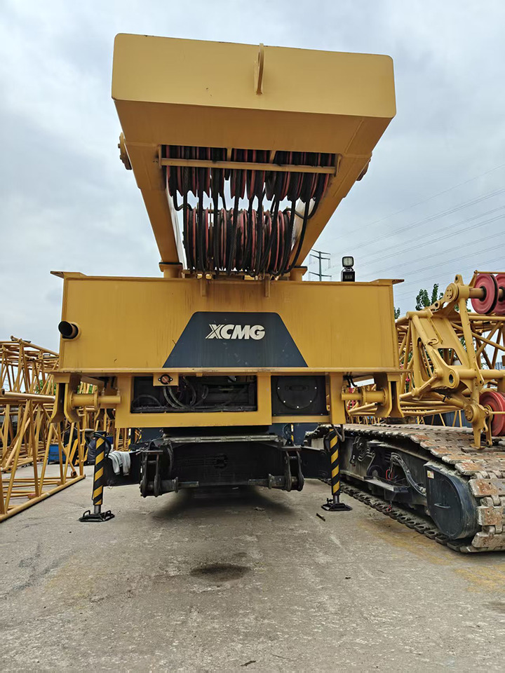 XCMG XLC200M small middle 200ton used crawler crane 2023 for sale - Pásový jeřáb: obrázek 2 XCMG XLC200M small middle 200ton used crawler crane 2023 for sale - Pásový jeřáb: obrázek 2