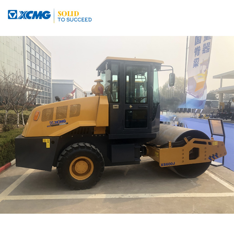 XCMG XS600J 6 ton small single drum Vibratory road Roller - Silniční válec: obrázek 1 XCMG XS600J 6 ton small single drum Vibratory road Roller - Silniční válec: obrázek 1