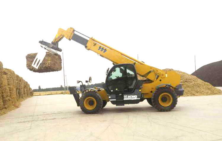 XCMG XTF1256K 5.4ton used diesel forklift loader telehandler for sale - Teleskopický manipulátor: obrázek 4 XCMG XTF1256K 5.4ton used diesel forklift loader telehandler for sale - Teleskopický manipulátor: obrázek 4