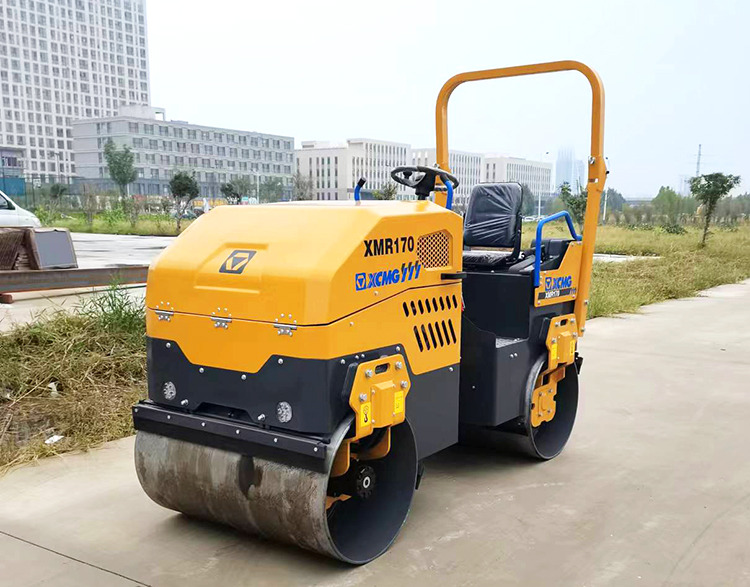 XCMG official brand new 1.7 ton small road roller XMR170 - Mini válec: obrázek 4 XCMG official brand new 1.7 ton small road roller XMR170 - Mini válec: obrázek 4