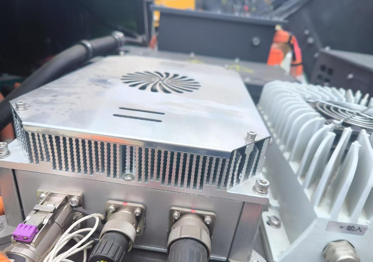 XCMG official used electric small cold milling machine Xm505ep 500mm width - Silniční fréza: obrázek 3 XCMG official used electric small cold milling machine Xm505ep 500mm width - Silniční fréza: obrázek 3