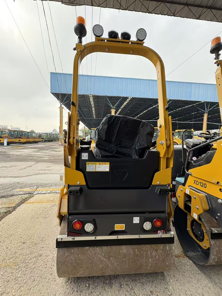 XCMG small XD120 Double Drum Vibratory Road Roller - Mini válec: obrázek 3 XCMG small XD120 Double Drum Vibratory Road Roller - Mini válec: obrázek 3
