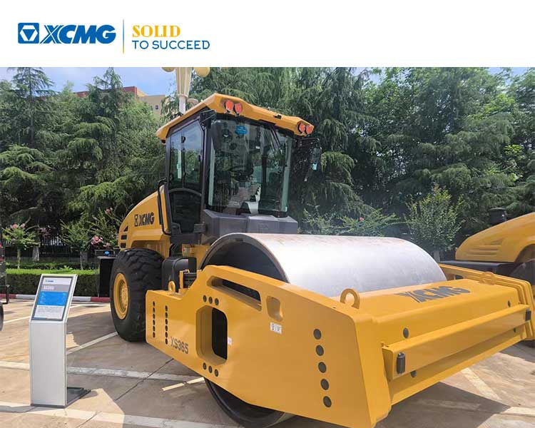 XCMG used XS365IV 36 Ton Vibratory Roller Compacator single drum price - Silniční válec: obrázek 1 XCMG used XS365IV 36 Ton Vibratory Roller Compacator single drum price - Silniční válec: obrázek 1