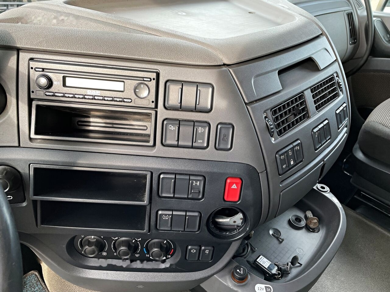 Kabina pro Nákladní auto 2014   DAF XF 106 truck: obrázek 11