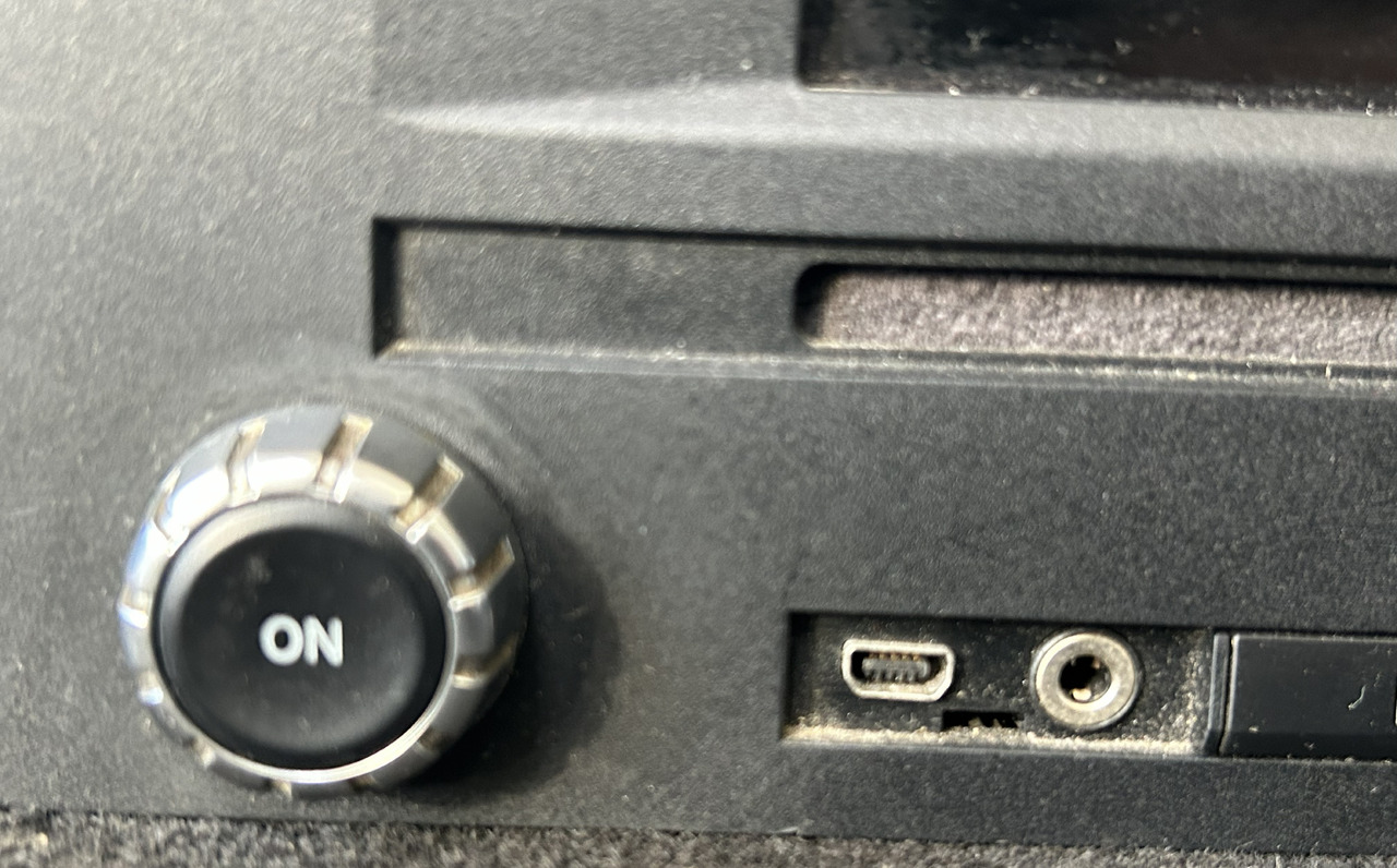 BOSCH RADIO NAVIGATION 7620000236 MERCEDES ACTROS A0004467662 - Kabina a interiér: obrázek 3 BOSCH RADIO NAVIGATION 7620000236 MERCEDES ACTROS A0004467662 - Kabina a interiér: obrázek 3