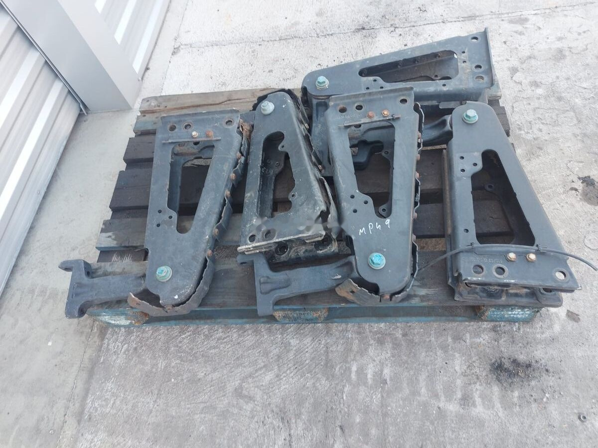 Cabin suspension A Mercedes-Benz ACTROS MP4 truck - Podvěs kabiny pro Nákladní auto: obrázek 2 Cabin suspension A Mercedes-Benz ACTROS MP4 truck - Podvěs kabiny pro Nákladní auto: obrázek 2