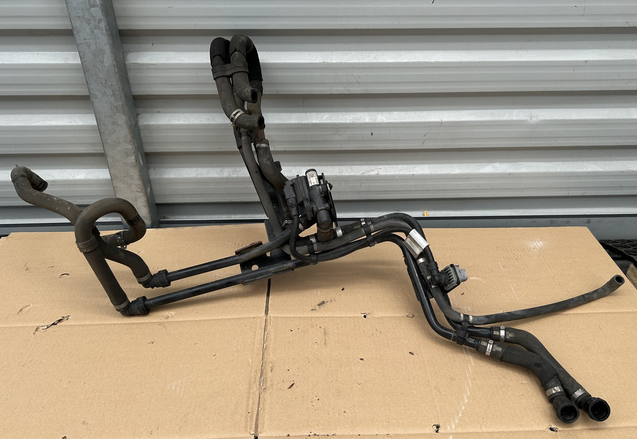 DAF TUBE THREE-WAY VALVE WEBASTO WATER 9036682 - Díl klimatizace: obrázek 1 DAF TUBE THREE-WAY VALVE WEBASTO WATER 9036682 - Díl klimatizace: obrázek 1