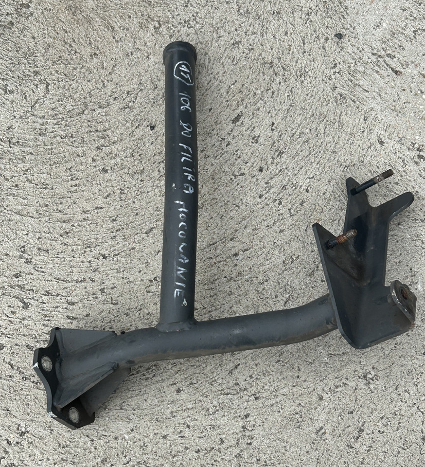 DAF XF 106 480 AIR FILTER HOUSING SUPPORT - Aerodynamika/ Spoilery: obrázek 1 DAF XF 106 480 AIR FILTER HOUSING SUPPORT - Aerodynamika/ Spoilery: obrázek 1