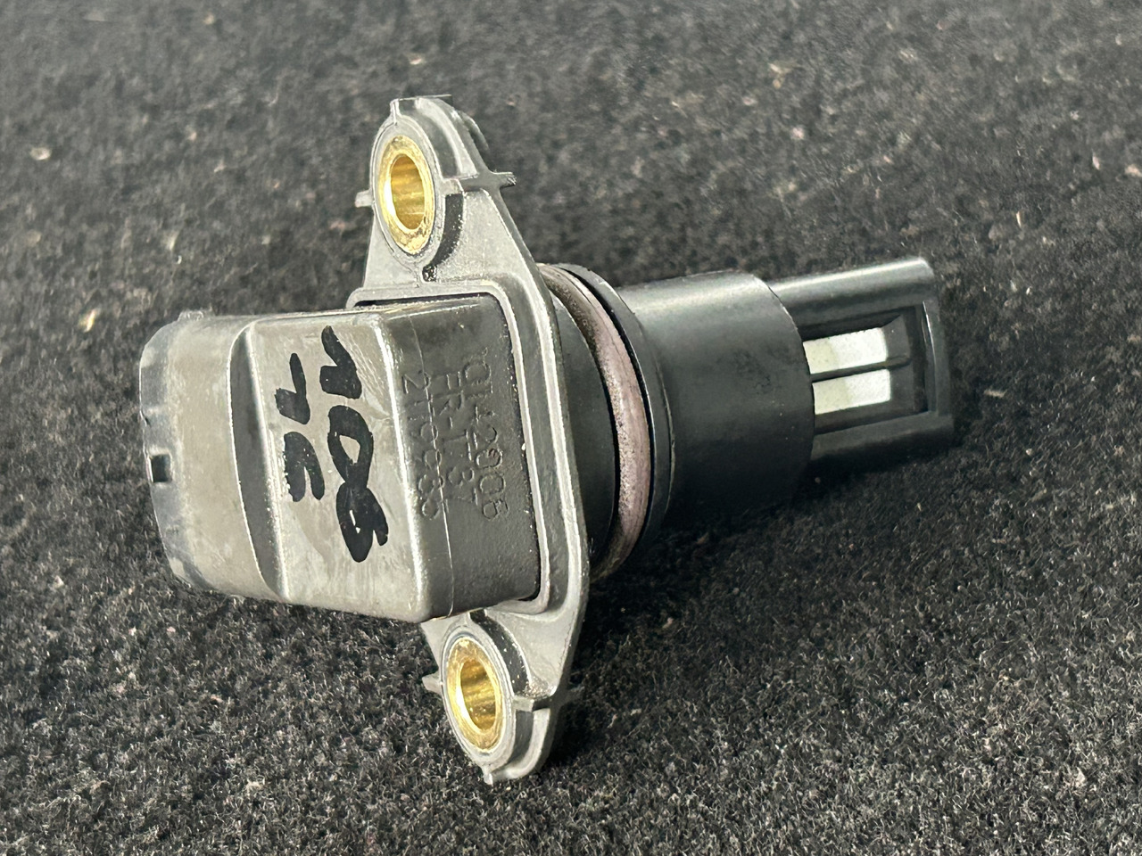 DAF XF 106 480 AIR HUMIDITY SENSOR - Senzor: obrázek 4 DAF XF 106 480 AIR HUMIDITY SENSOR - Senzor: obrázek 4